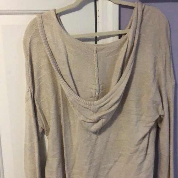 Cute sweater - Picture 3 of 3